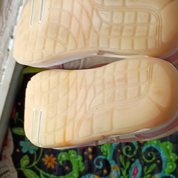 Nike Pink and Cream Kids' Sneakers - Picture 3 of 5